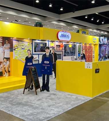 Jinny’s Kitchen trade show booth