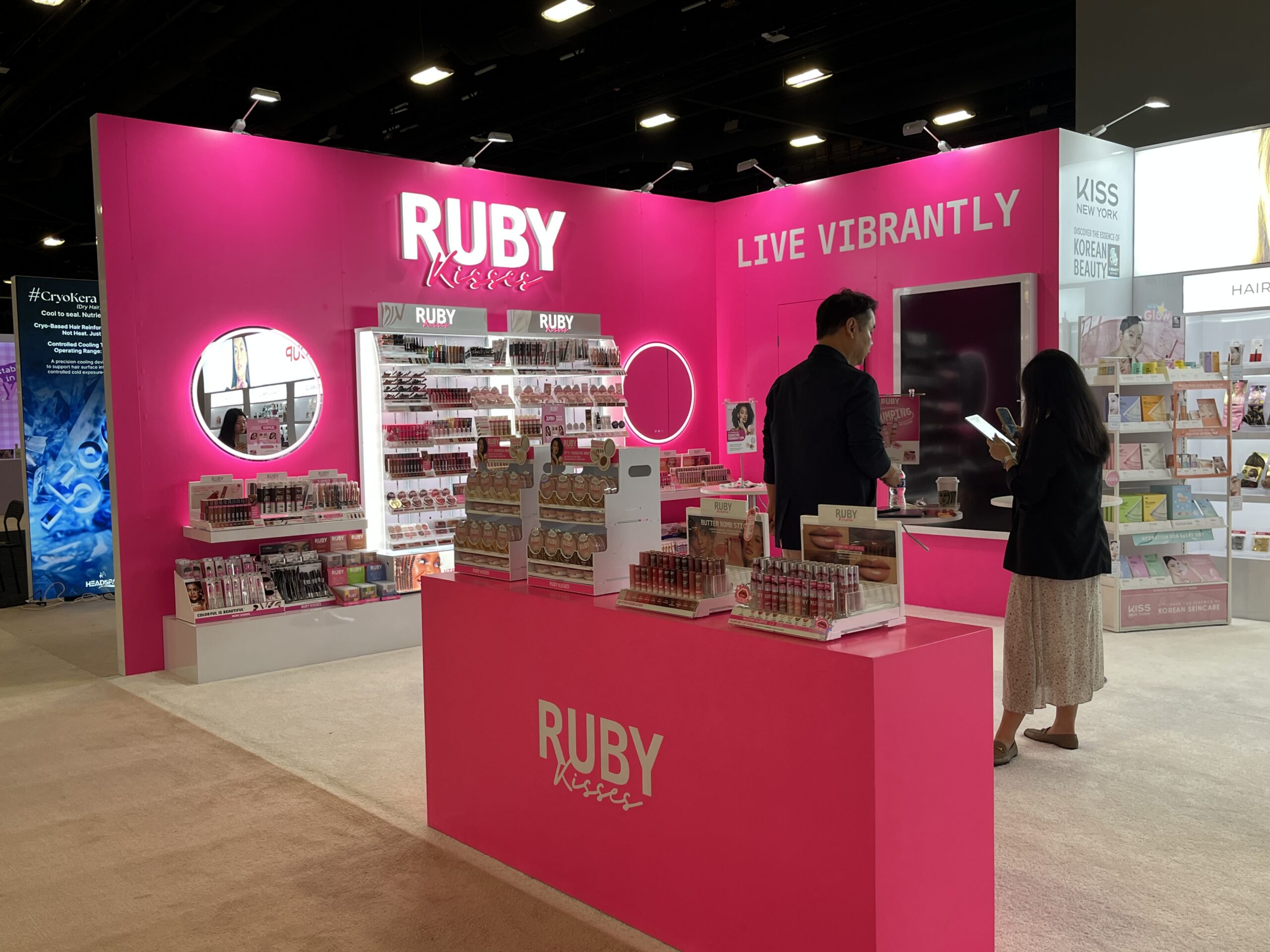 KISS Beauty trade show exhibit by Beaver XP