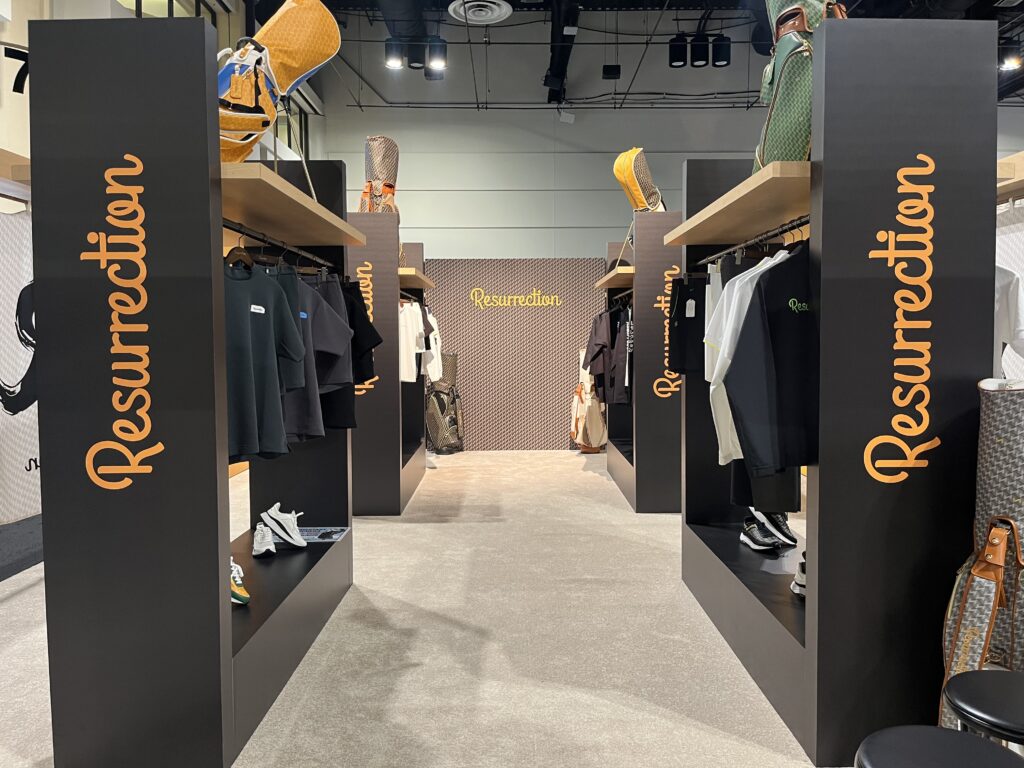 Apparel rack display structure