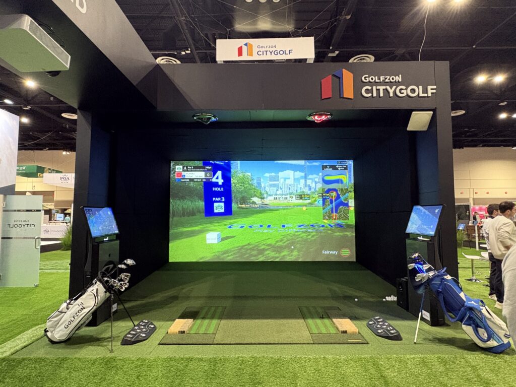 Indoor golf simulator experience