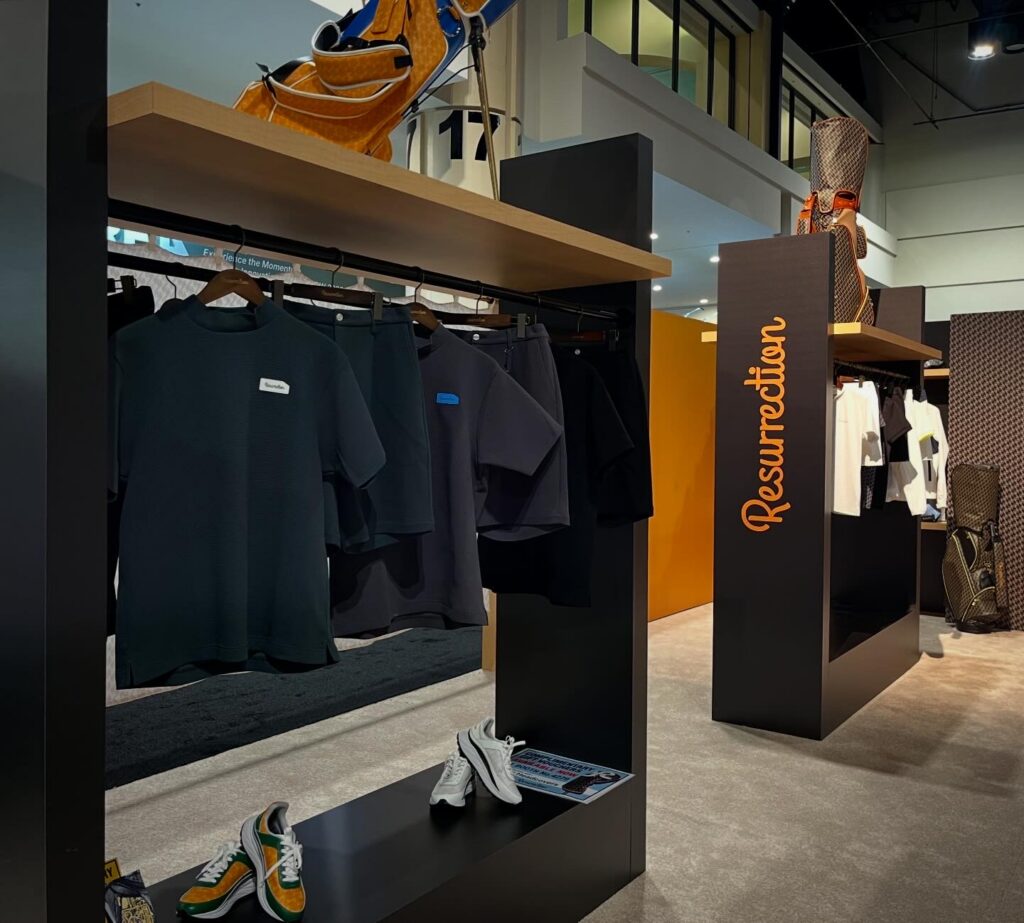 Apparel booth seating area