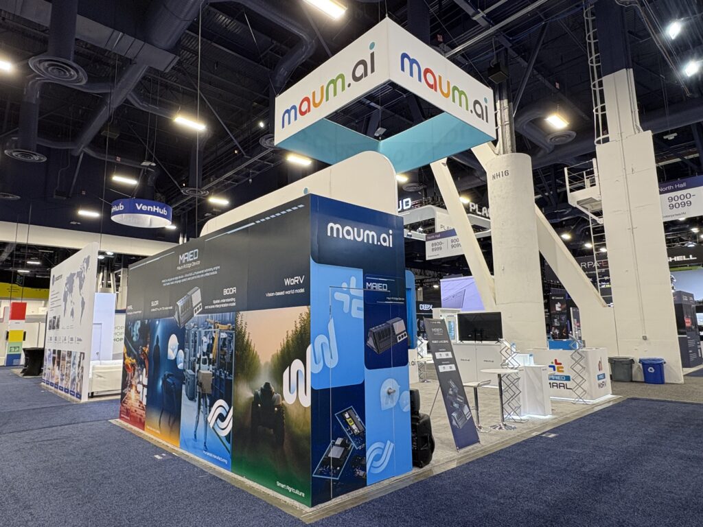 Maumai branded trade show booth