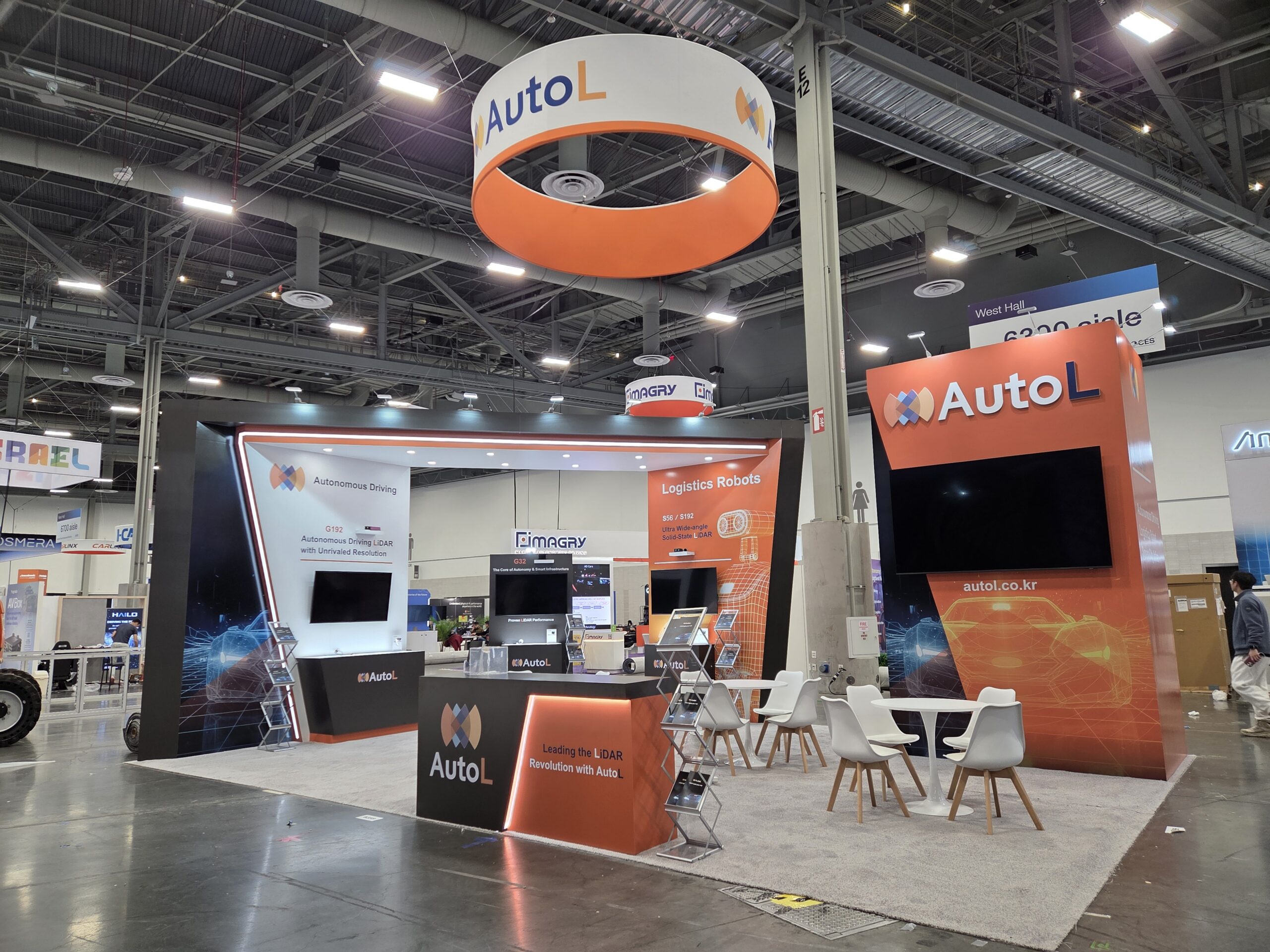 Auto L trade show exhibit by Beaver XP